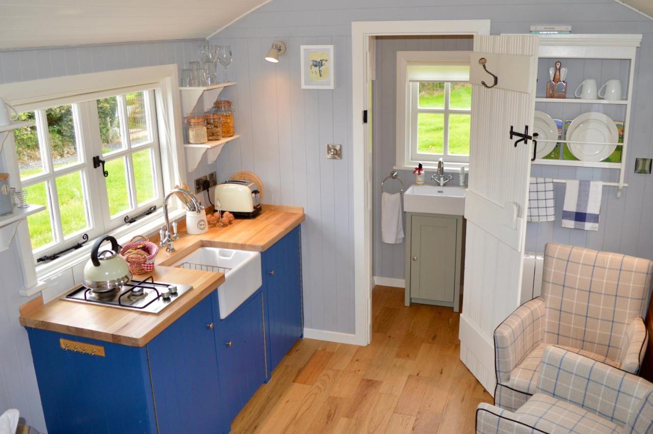 Sheelin Huts Blue, Hot-Tub Available From 1St April Until 1St November Villa Cavan Exterior foto