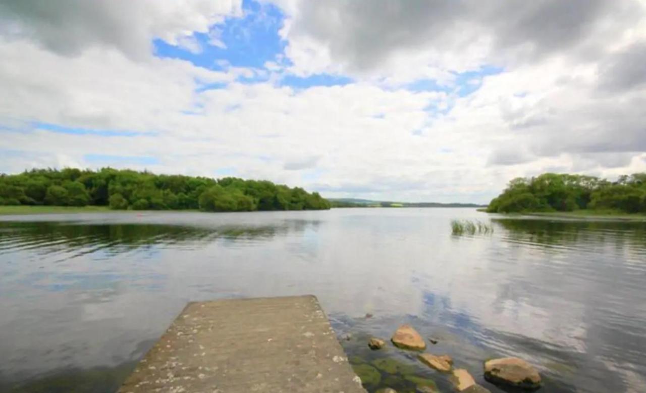 Sheelin Huts Blue, Hot-Tub Available From 1St April Until 1St November Villa Cavan Exterior foto